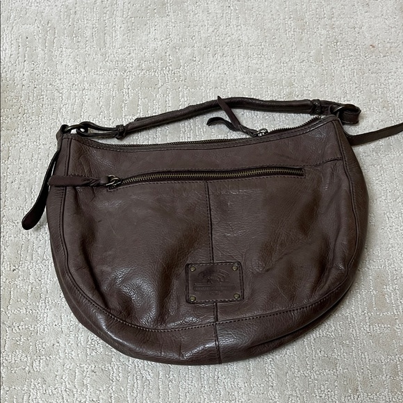 Ashwood genuine leather Elegant Brown Woven Leather Shoulder Bag - Picture 2 of 6